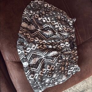 American Eagle Outfitters Black and White Patterned Skirt